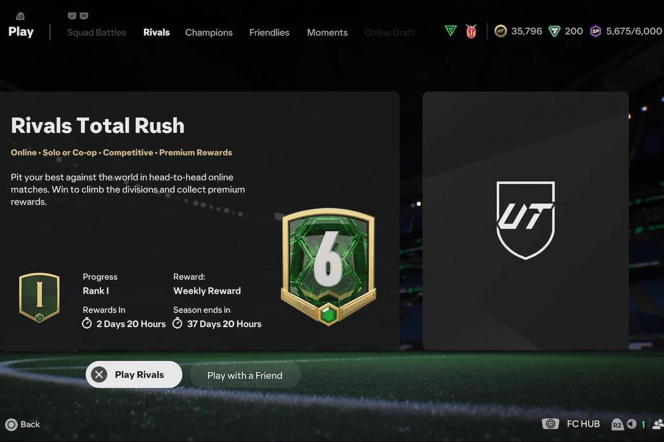 Écran de FIFA 25 Rivals Total Rush montrant le rang, les récompenses, la fin de saison et les options pour jouer contre des rivaux ou avec un ami.